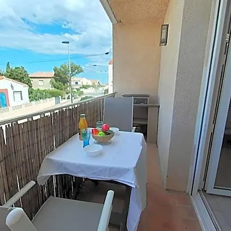 T2 A 200m De La Avec Balcon Avec Wifi