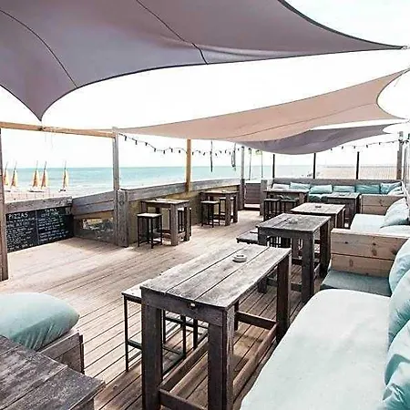 T2 A 200m De La Avec Balcon Avec Wifi *